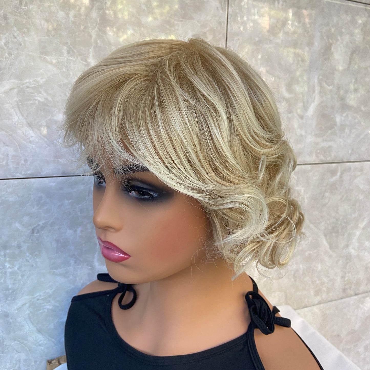 Short Curly Blonde Mix Synthetic Hair Wigs Women Soft