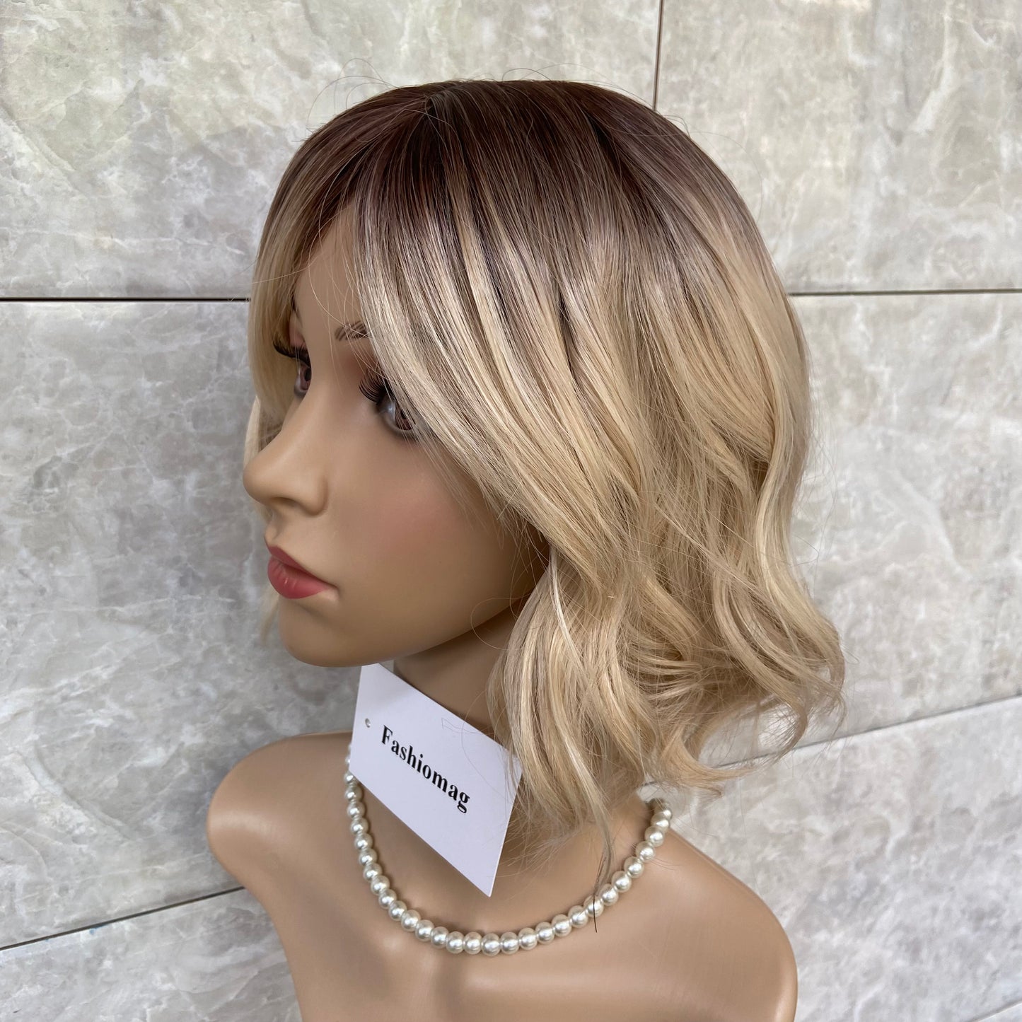 Choppy Bobs Wavy Hairstyle Blonde Mix Dark Top Synthetic Hair Wigs Women Natural