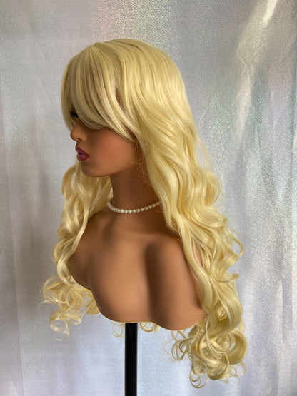 Long Beach Wavy Long Wig Bleach Blonde Layered 613